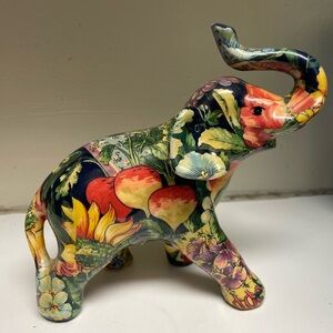 La vie one of a kind vintage hand crafter ceramic elephant figurine